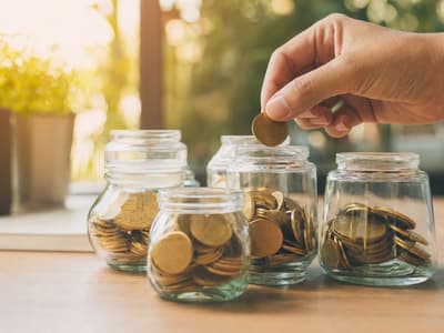 קרנות סל (ETF) למתחילים: איך להשקיע בפיזור רחב בעלות נמוכה